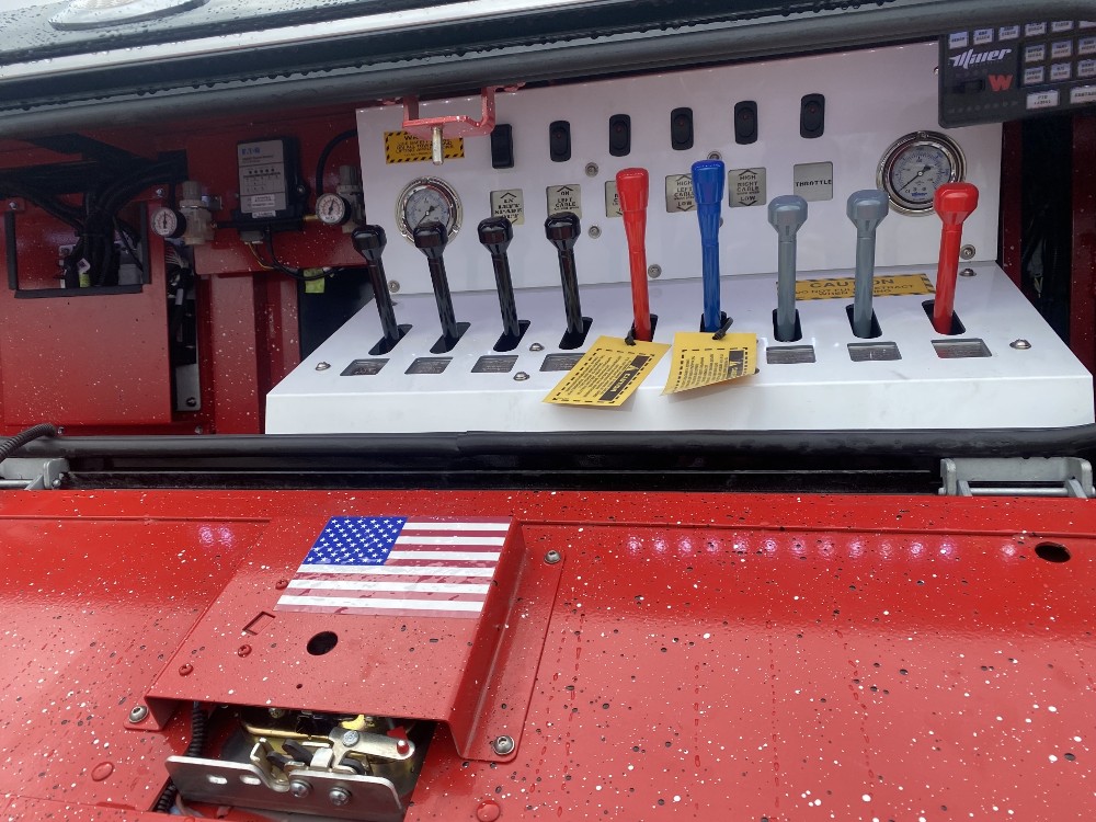 2025 Peterbilt 567 Tandem Tandem 9